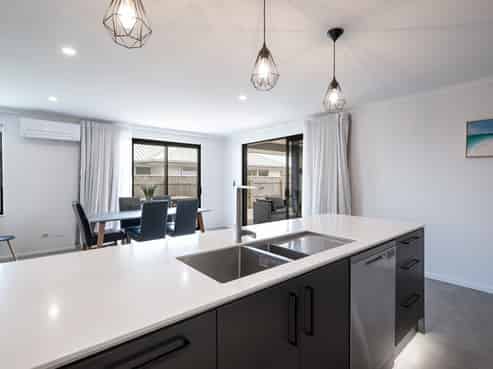 43 Woodley Road, Richmond