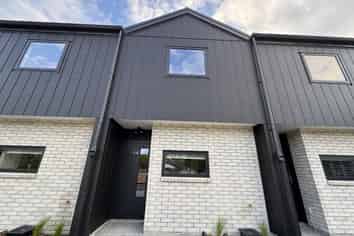 8/42 Brandon Road, Glen Eden