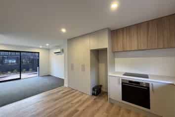 8/42 Brandon Road, Glen Eden