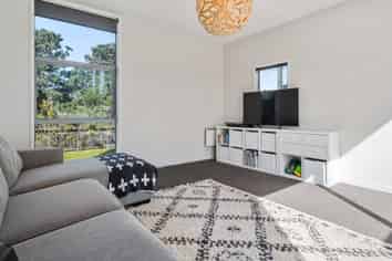 11 Coprosma Close, Papamoa