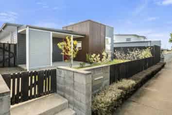 11 Coprosma Close, Papamoa