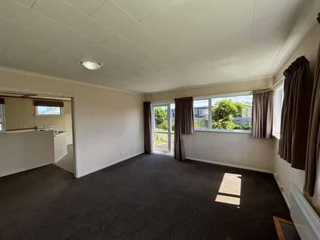 77 Lincoln Road, Springvale