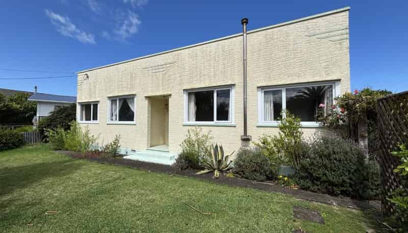 77 Lincoln Road, Springvale