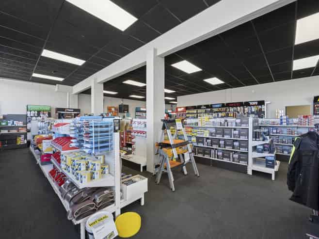 High Profile Industrial Investment - Long Lease