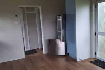 2b Glanville Road, Stratford