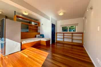 23B Rose Street, Raglan