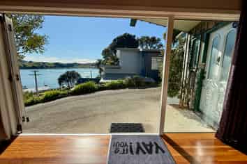 23B Rose Street, Raglan