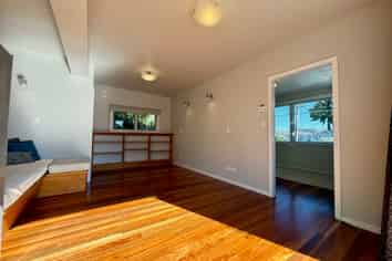 23B Rose Street, Raglan