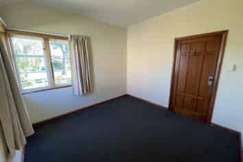 272 College Street, West End