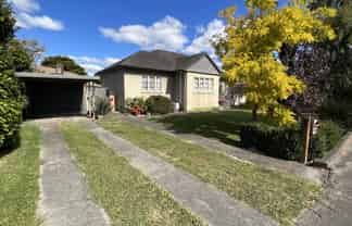 272 College Street, West End