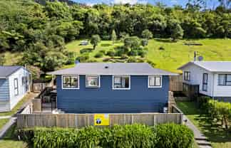 7 Westra View, Tawa
