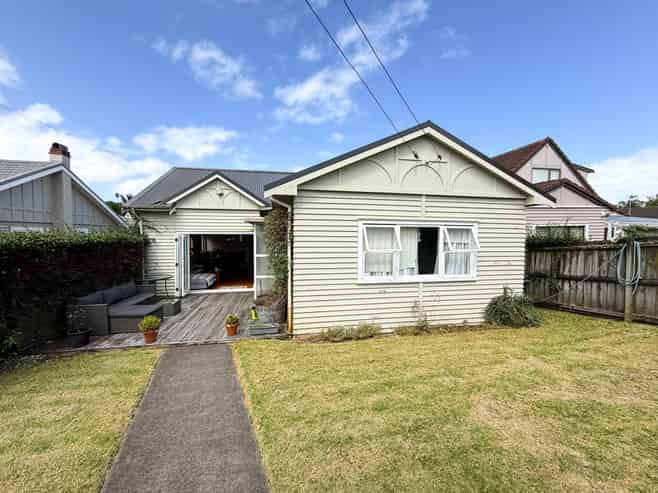 20a Shackleton Road, Mount Eden