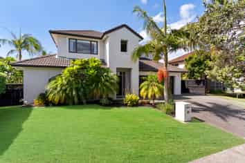 19 Pine Harbour Parade, Beachlands