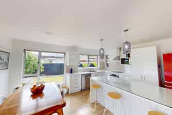 21 Meadowbrook Drive, Cloverlea