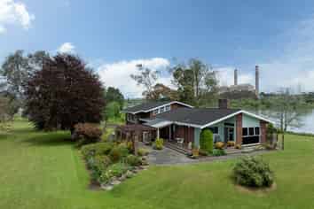 116 and 12 Great South Road, Huntly