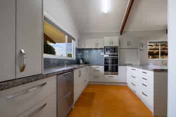 116 and 12 Great South Road, Huntly