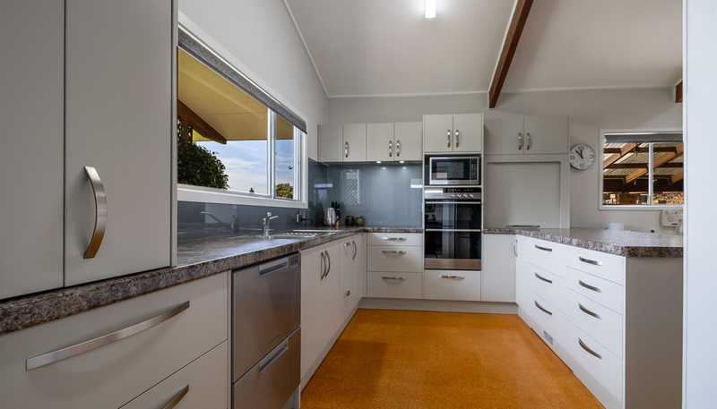 116 and 12 Great South Road, Huntly