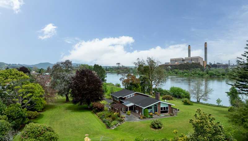 116 and 12 Great South Road, Huntly