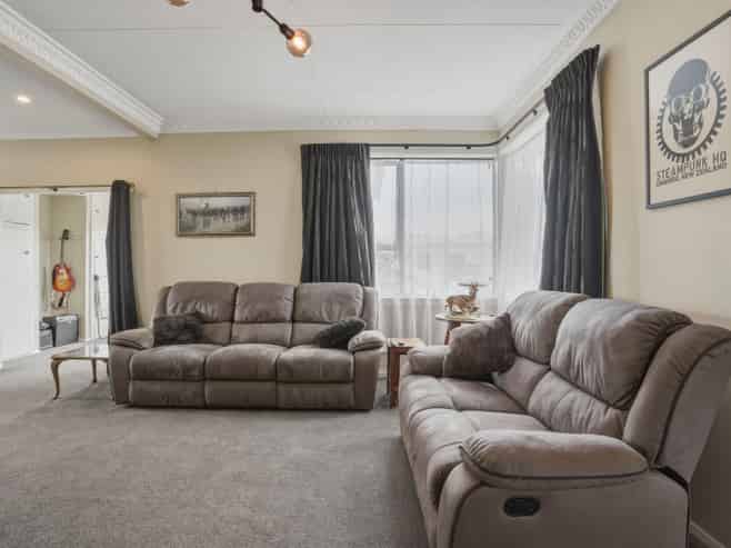 15 Tay Street, Mosgiel