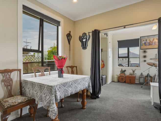 15 Tay Street, Mosgiel