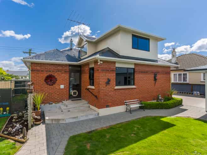 15 Tay Street, Mosgiel