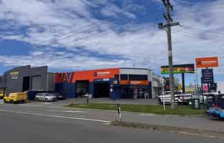 High Profile Corner Workshop Opportunity