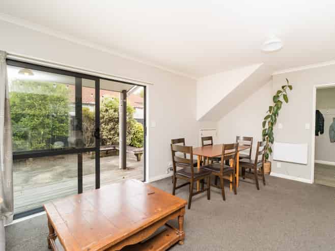 34A Hereford Street, West End