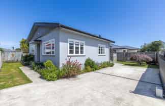 113A Bartholomew Road, Levin