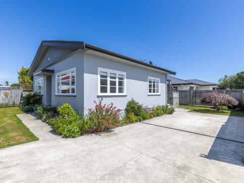113A Bartholomew Road, Levin