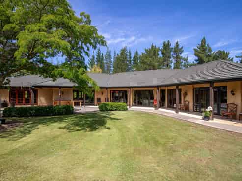 120 Hillview Road, Alexandra