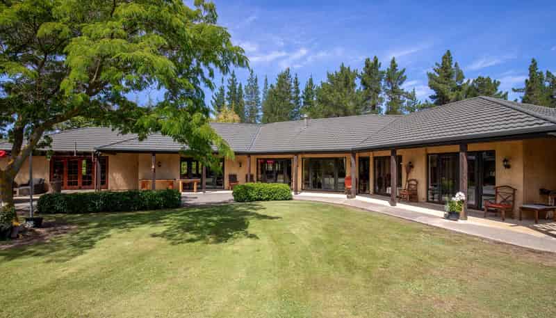 120 Hillview Road, Alexandra