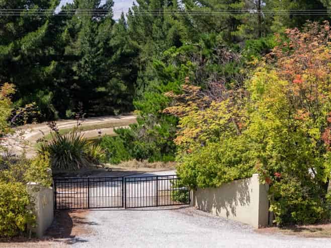 120 Hillview Road, Alexandra