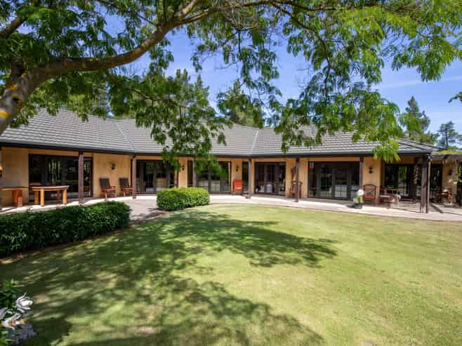 120 Hillview Road, Alexandra