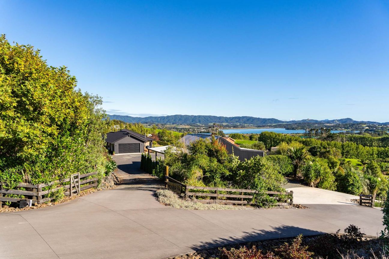 Private Retreat with Stunning Sea Views - Visning 6