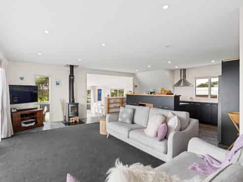 18 Marram Way, Peka Peka