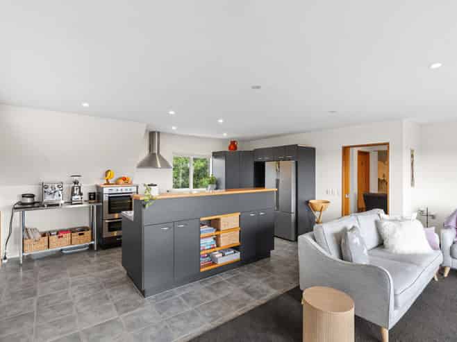 18 Marram Way, Peka Peka