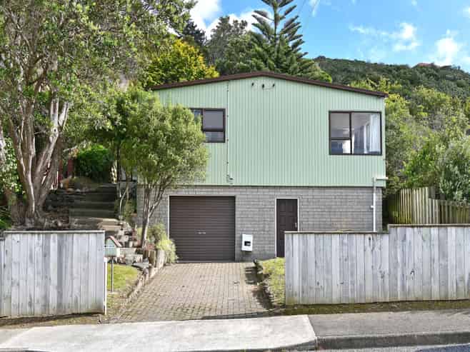 43 Franklyn Road, Tawa