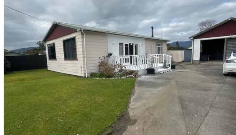 10 Stout Street, westport