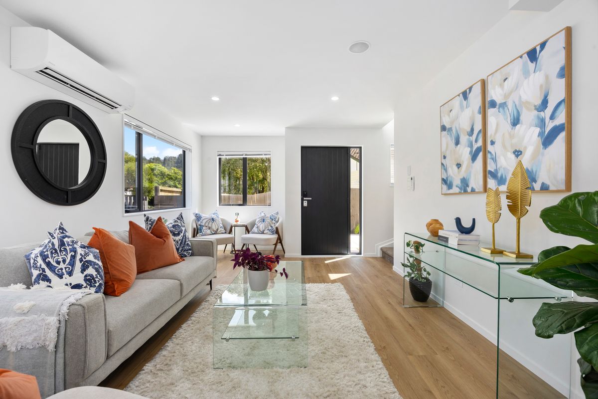 Standalone Freehold Beauty in Prime Greenbay - Ansicht 3