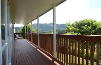 81 Alcoba Street, Kamo