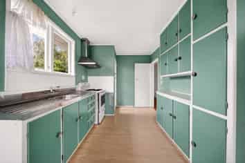 4 Hardie Grove, Featherston