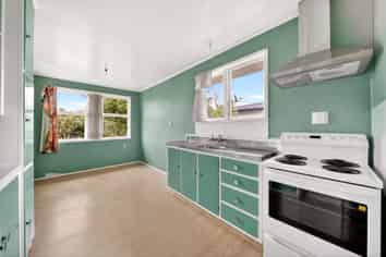 4 Hardie Grove, Featherston