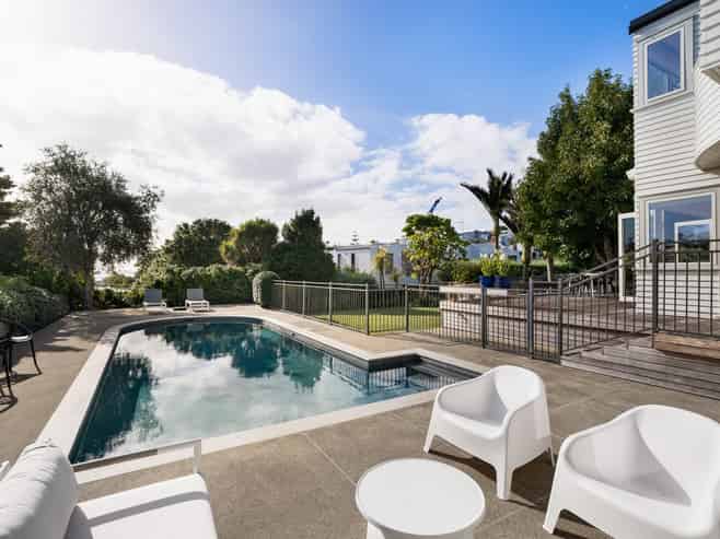 827 Riddell Road, St Heliers