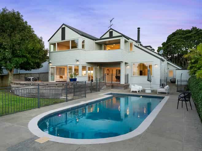 827 Riddell Road, St Heliers