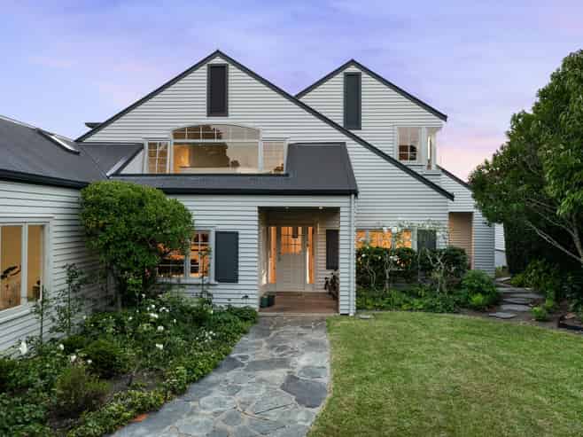 827 Riddell Road, St Heliers