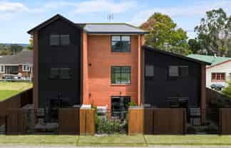 10/79 Taikata Road, Te Atatu Peninsula