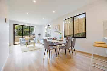 11A Banyan Drive, Totara Heights