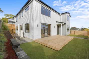 11A Banyan Drive, Totara Heights