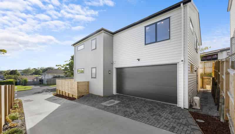 11A Banyan Drive, Totara Heights