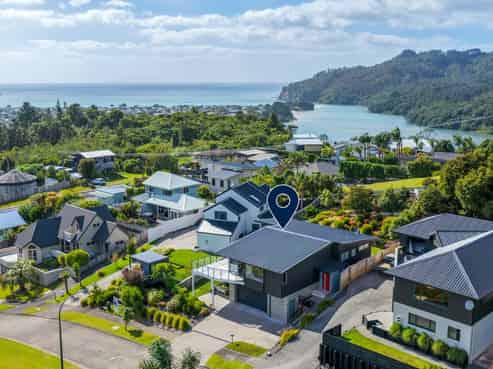 109 Pacific View Drive, Whangamata